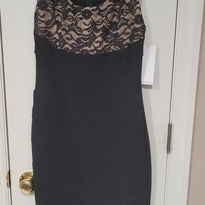 Lace bodycon dress